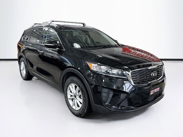 Used 2020 Kia Sorento LX w/ LX I4 Convenience Package image 3