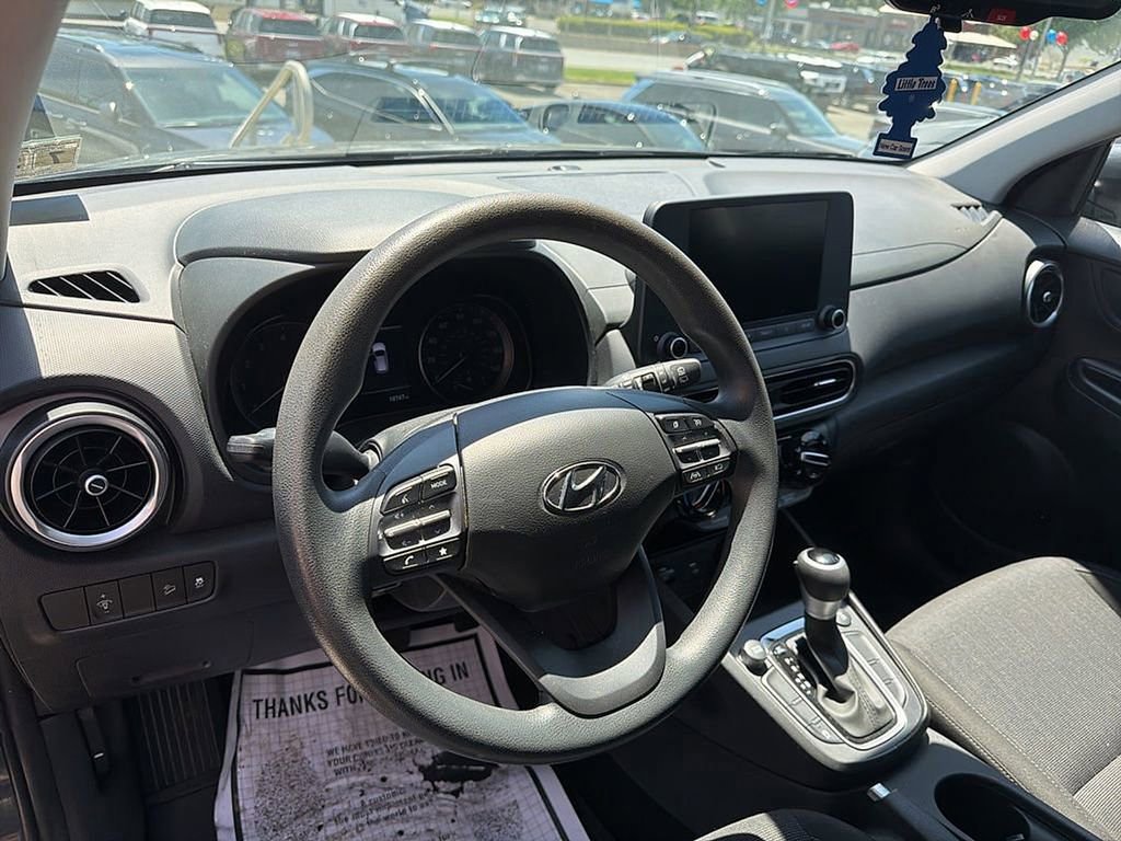 Used 2023 Hyundai Kona SEL w/ Cargo Package AWD/4WD image 3