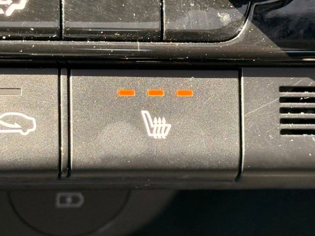 Used 2024 Hyundai Elantra SEL w/ Convenience Package image 35