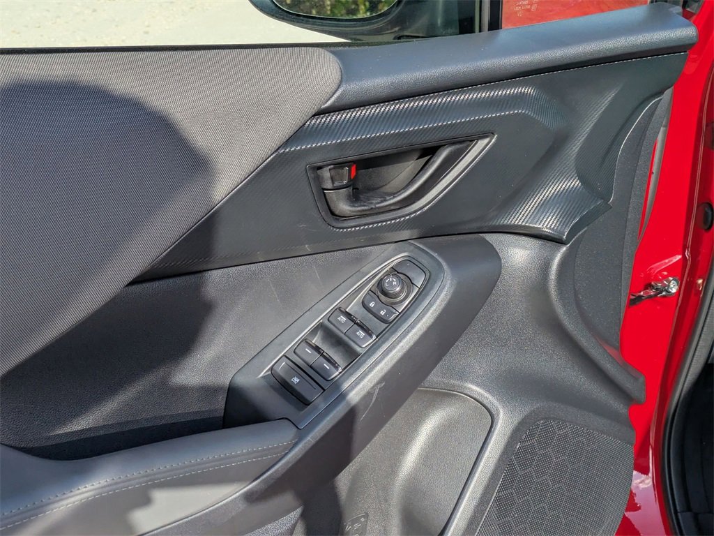 Used 2024 Subaru Crosstrek 2.0i Premium image 3