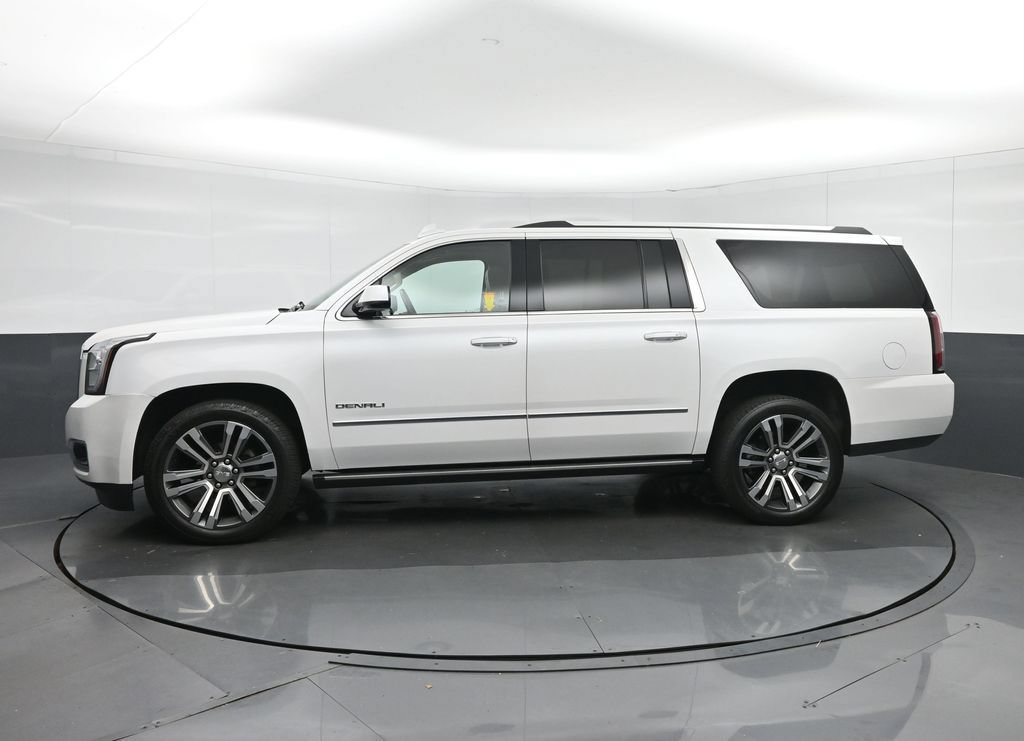 Used 2019 GMC Yukon XL Denali w/ Denali Ultimate Package AWD/4WD image 4
