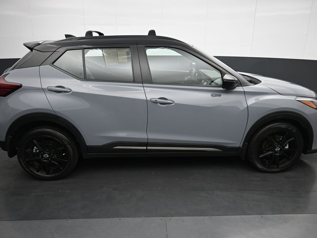 Used 2024 Nissan Kicks SR w/ SR Premium Package image 8