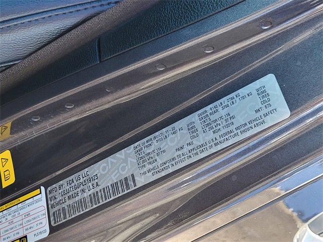 Used 2023 Jeep Gladiator Mojave w/ Cold Weather Group image 30