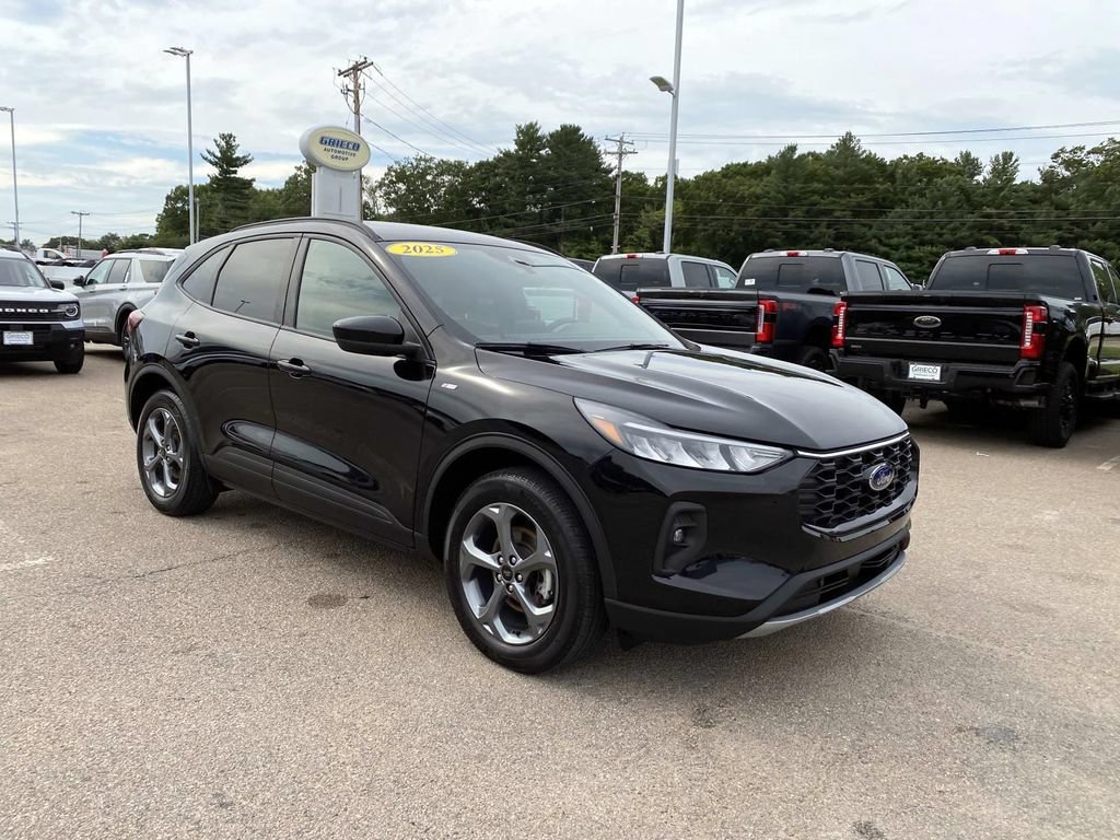 Used 2025 Ford Escape ST-Line Select