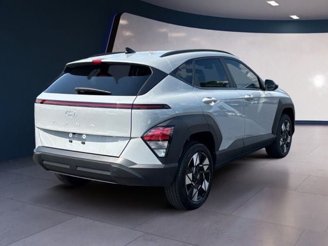 Used 2024 Hyundai Kona SEL AWD/4WD image 5
