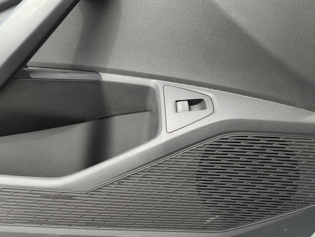 New 2026 Volkswagen Jetta SE FWD image 27