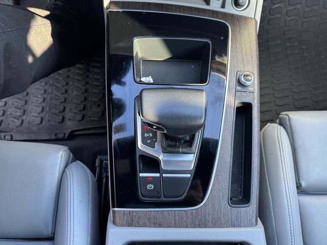 Used 2023 Audi Q5 2.0T Premium w/ Convenience Package AWD/4WD image 20