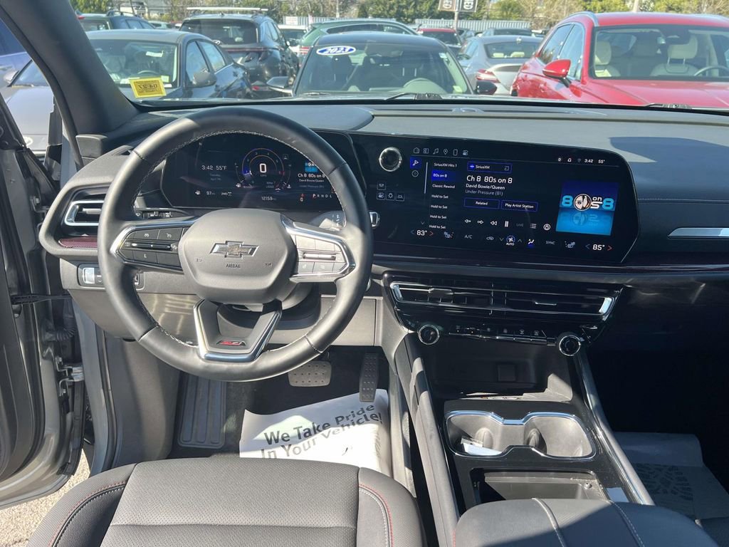 Used 2024 Chevrolet Traverse Z71 image 12