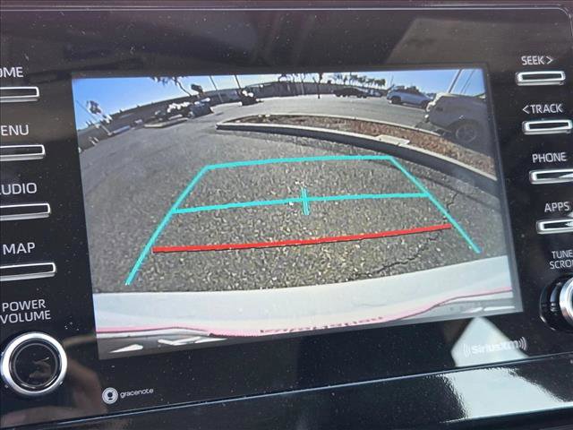 Used 2024 Toyota Camry SE image 11