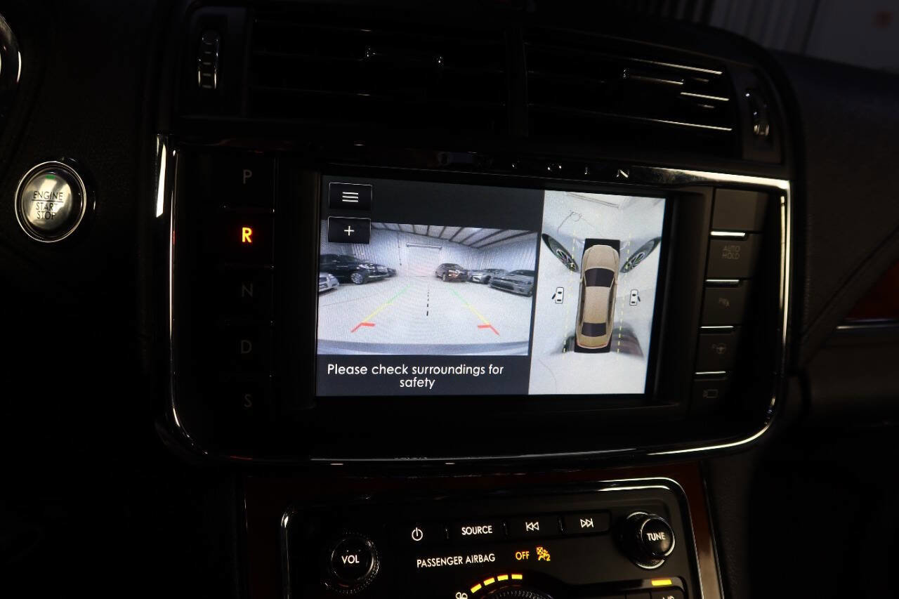 Used 2020 Lincoln Continental Reserve AWD/4WD image 23
