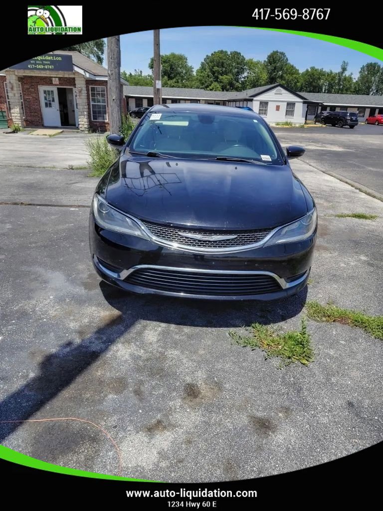 Used 2015 Chrysler 200 Limited w/ Convenience Group