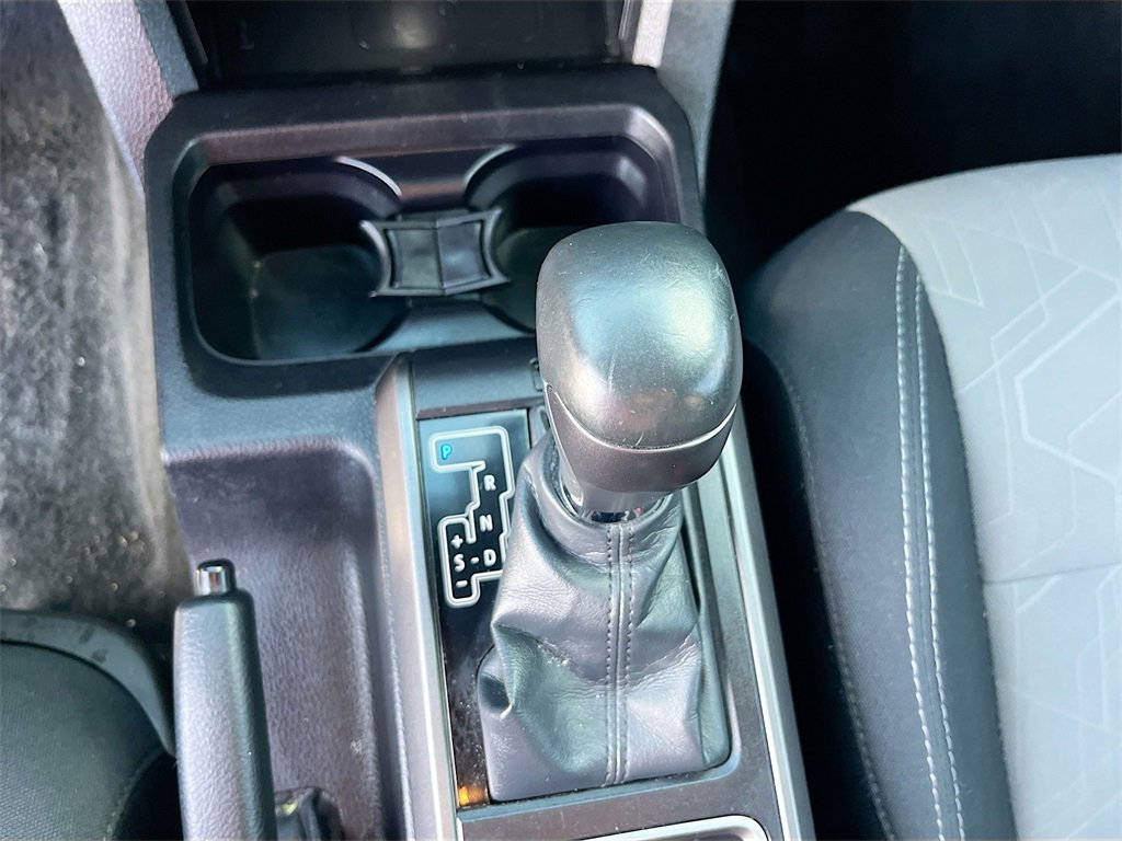 Used 2022 Toyota Tacoma TRD Off-Road image 16