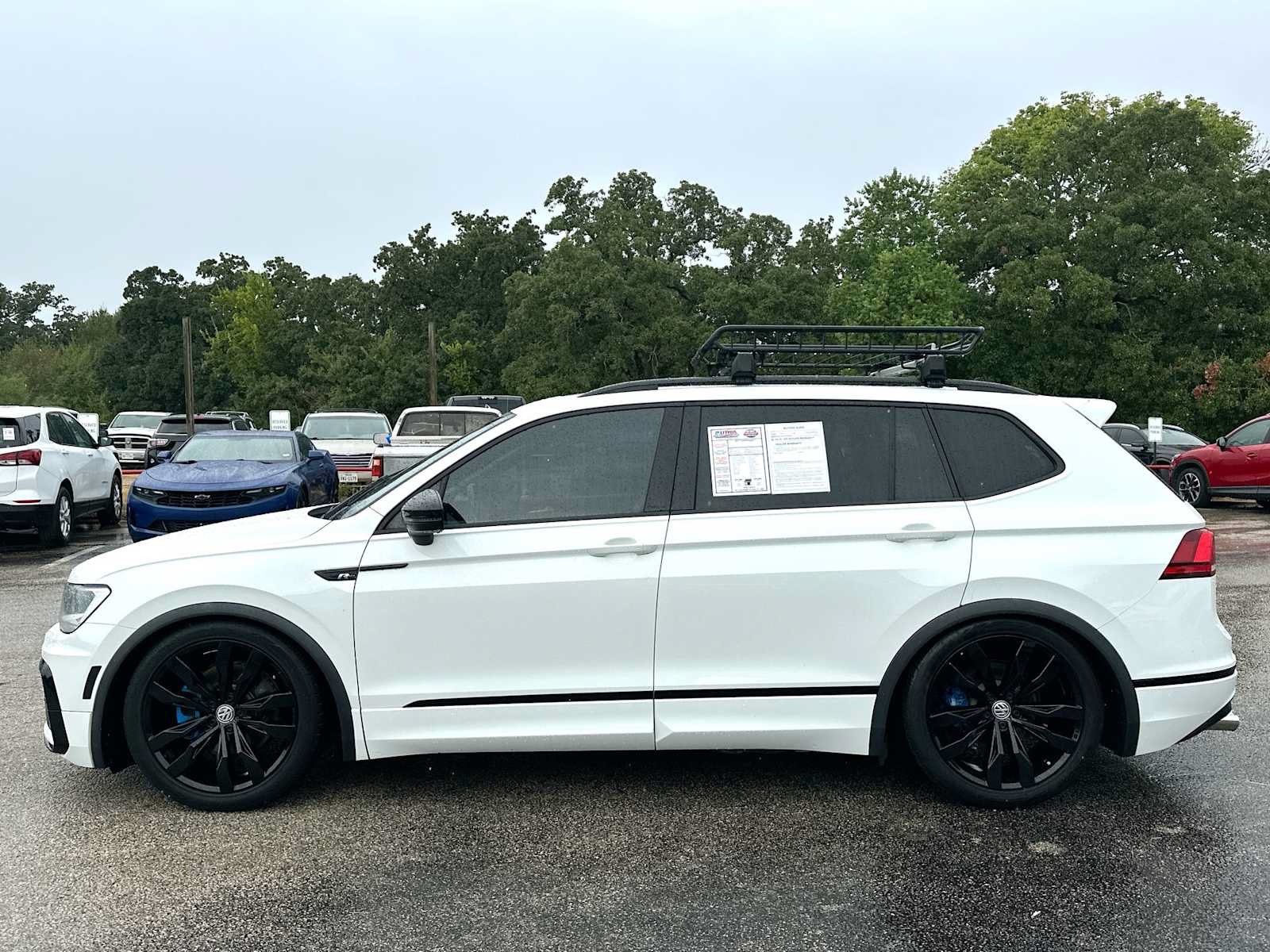 Used 2021 Volkswagen Tiguan SE R-Line w/ 3rd Row Seat Package AWD/4WD image 12