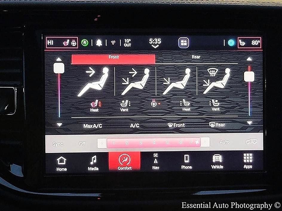 Used 2023 Dodge Durango R/T AWD/4WD image 11