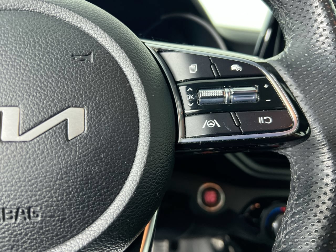 Certified 2024 Kia Forte GT-Line FWD image 19