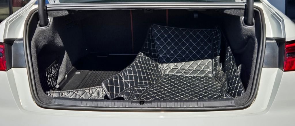 Used 2021 Audi S6 Prestige w/ Prestige Package image 21