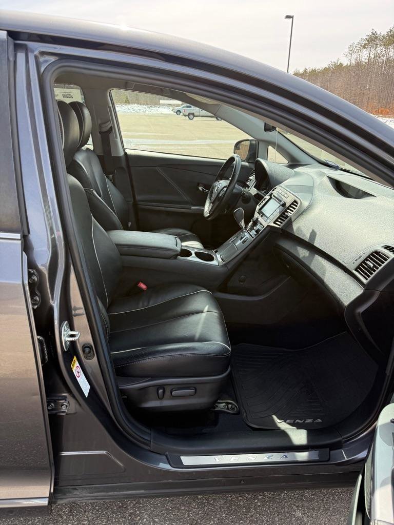 Used 2015 Toyota Venza XLE AWD/4WD image 15