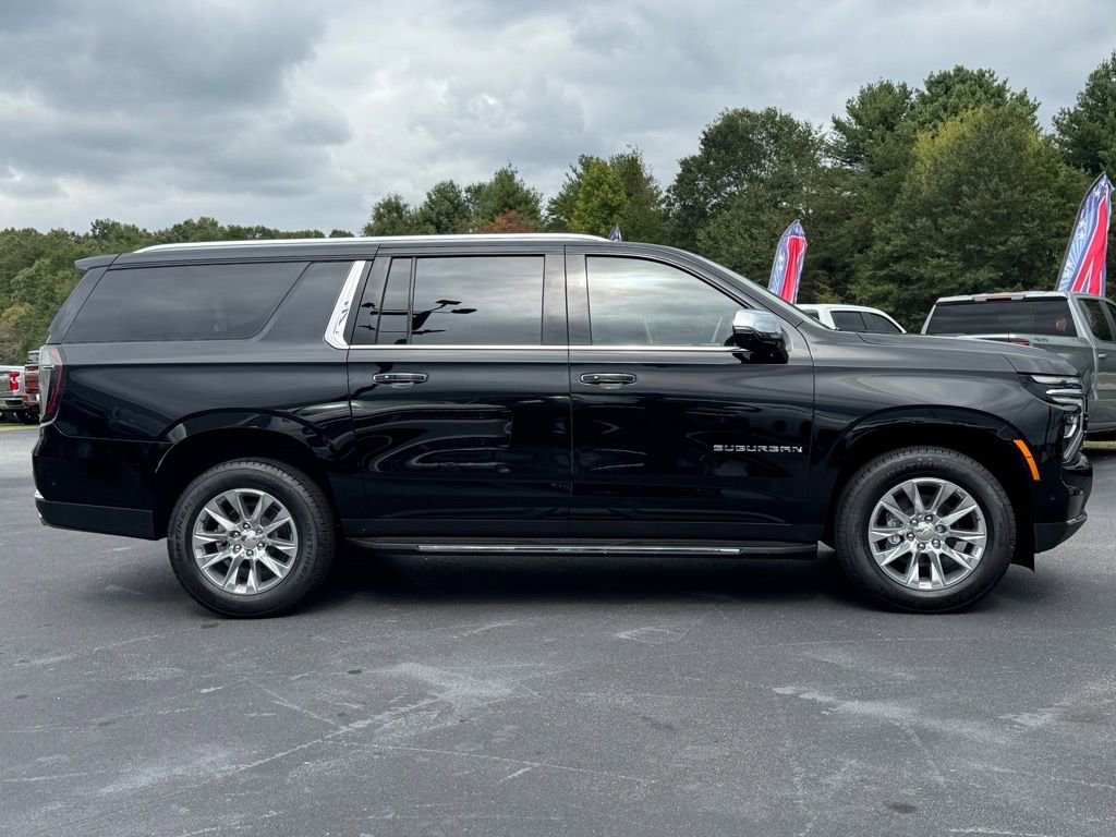 New 2026 Chevrolet Suburban Premier image 2