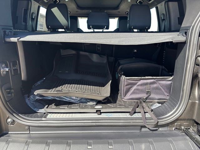 New 2026 Land Rover Defender 110 OCTA image 21