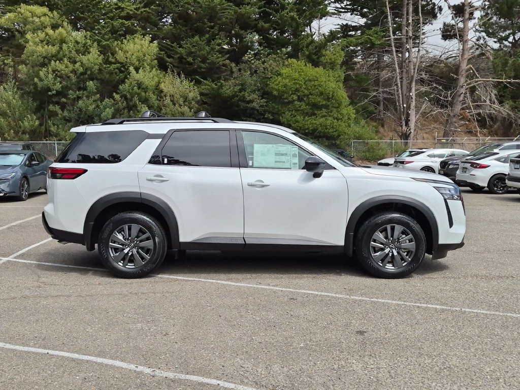 New 2026 Nissan Pathfinder SV FWD image 4