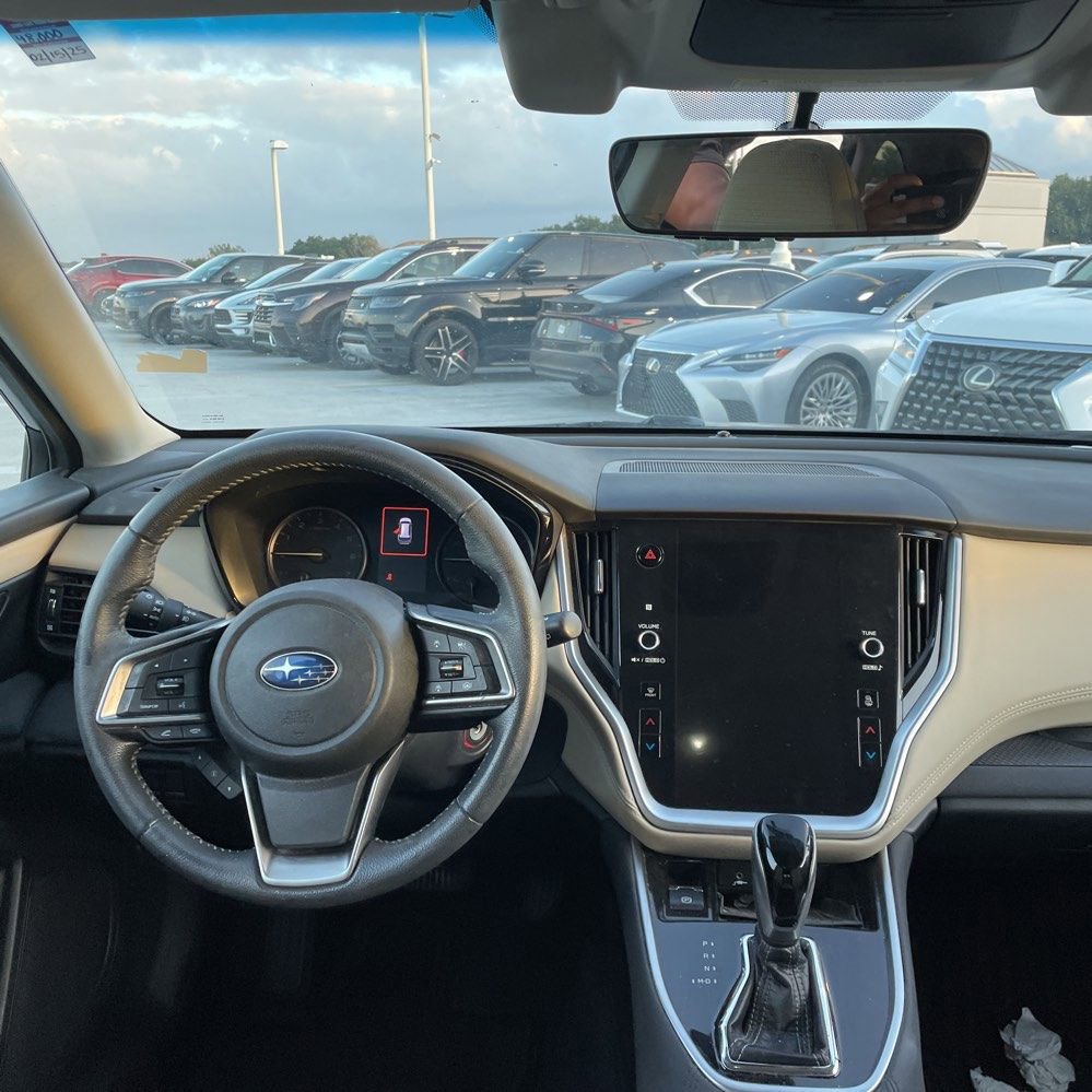 Used 2020 Subaru Outback Premium image 8
