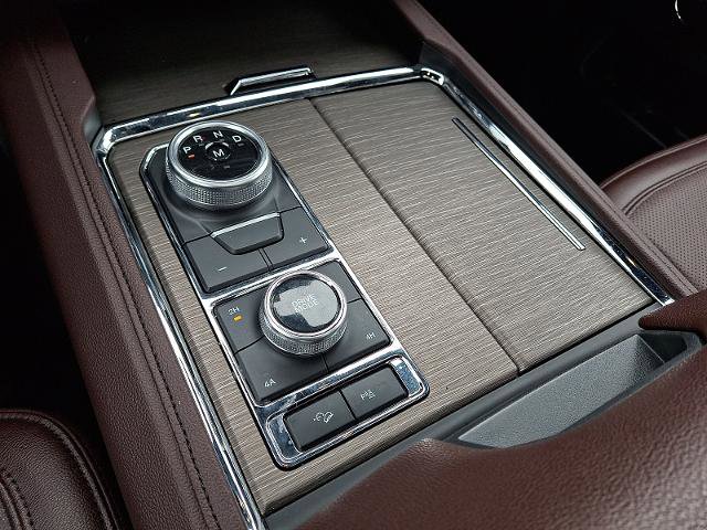 Certified 2024 Ford Expedition Limited image 16