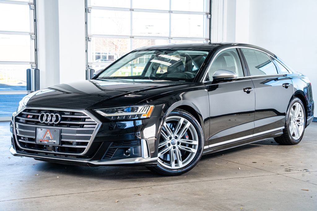 Used 2020 Audi S8 L image 2