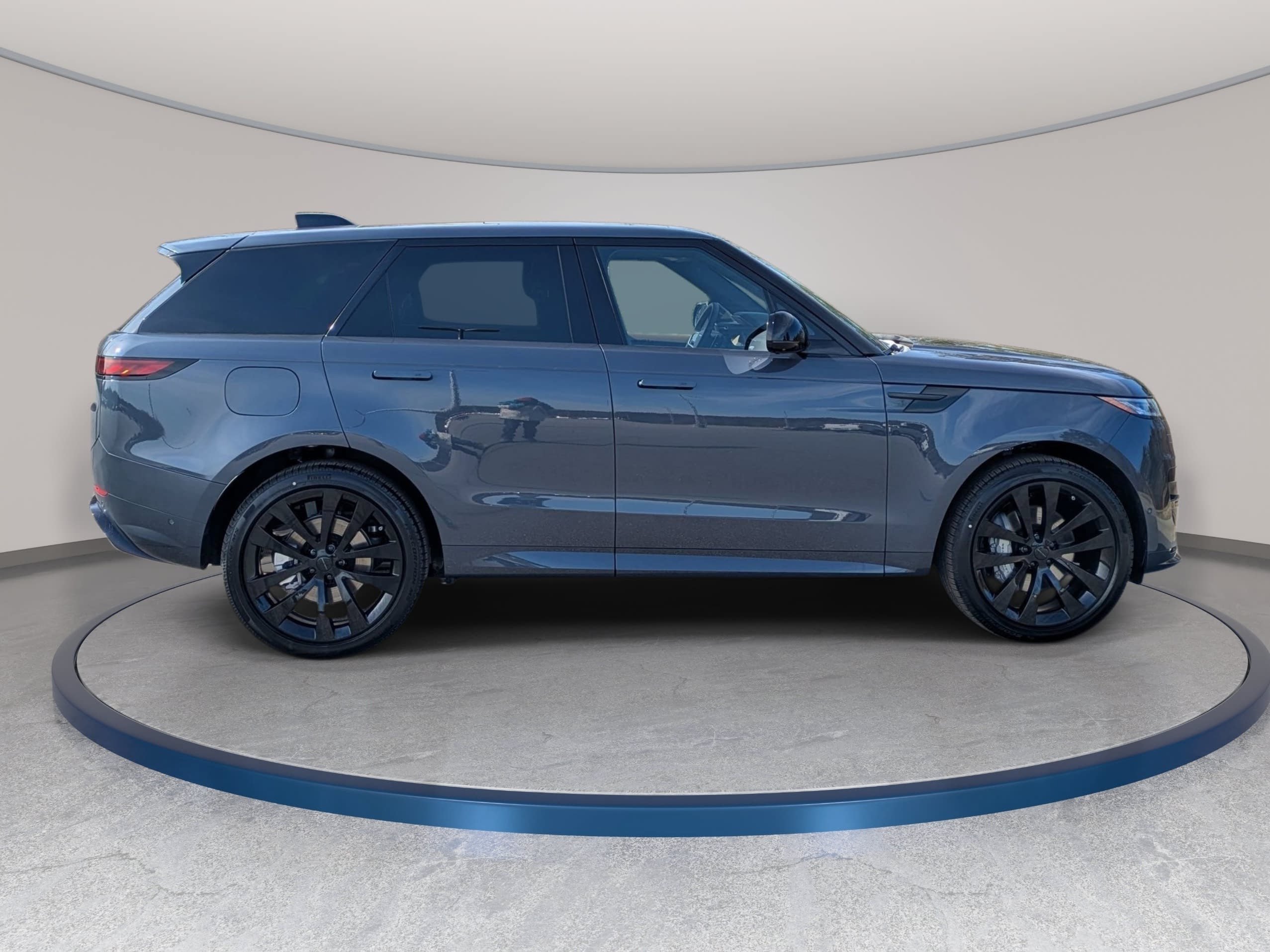 New 2026 Land Rover Range Rover Sport Dynamic SE AWD/4WD image 4