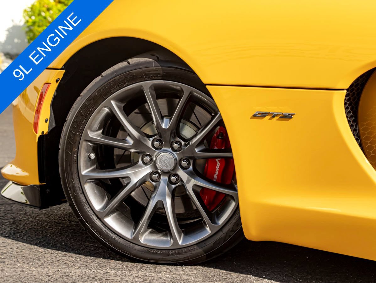 Used 2014 SRT Viper GTS w/ GTS Laguna Interior Package RWD image 14