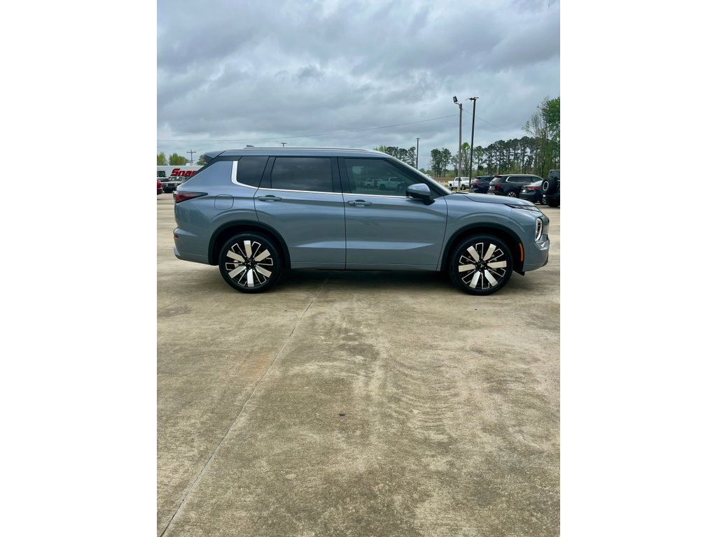New 2026 Mitsubishi Outlander SEL FWD image 4