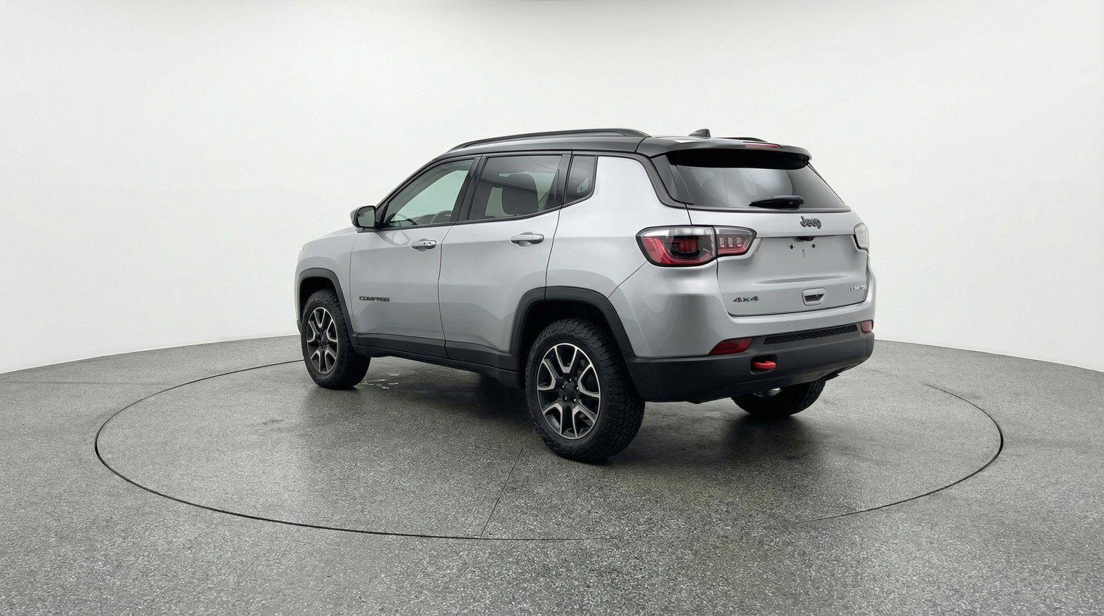 Used 2025 Jeep Compass Trailhawk AWD/4WD image 6