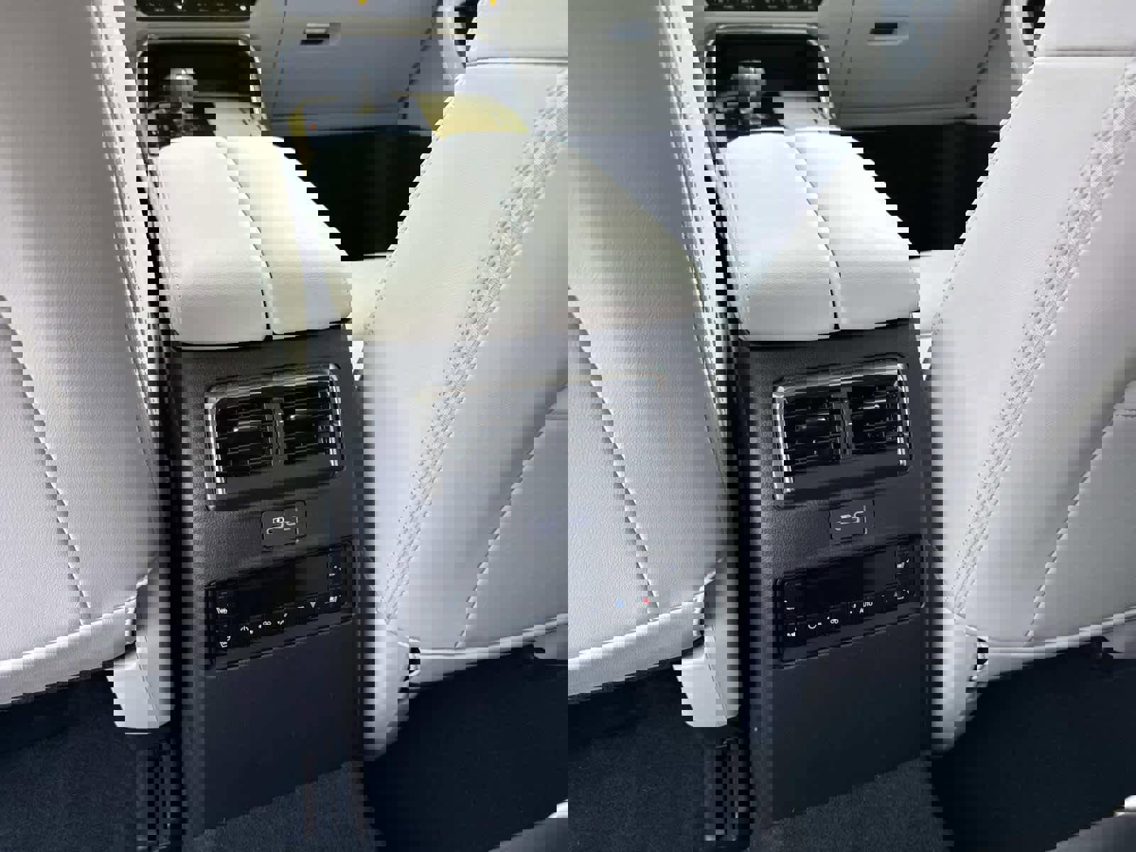 Used 2025 MAZDA CX-90 3.3 Turbo S w/ Premium Plus image 17