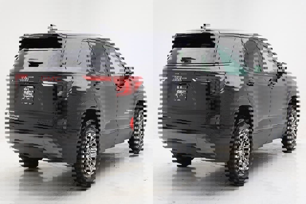 Used 2025 GMC Terrain Elevation image 8