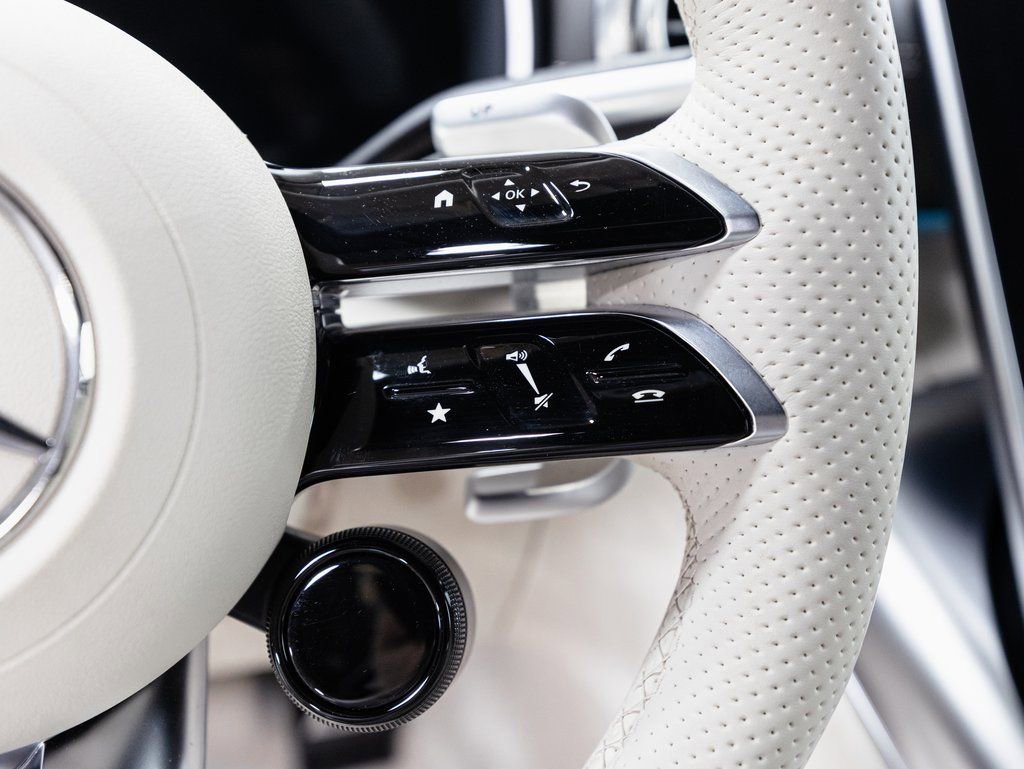 Used 2023 Mercedes-Benz SL 63 AMG 4MATIC image 14