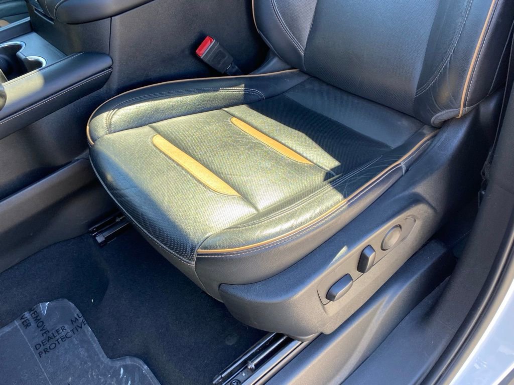 Used 2021 GMC Yukon XL AT4 w/ AT4 Premium Plus Package image 23