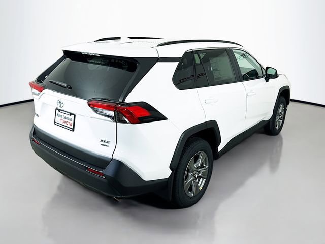 New 2025 Toyota RAV4 XLE image 7