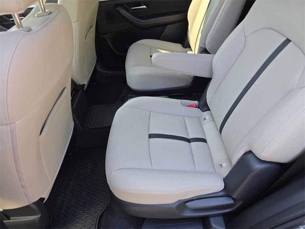 Used 2025 MAZDA CX-90 3.3 Turbo w/ Preferred Package image 17