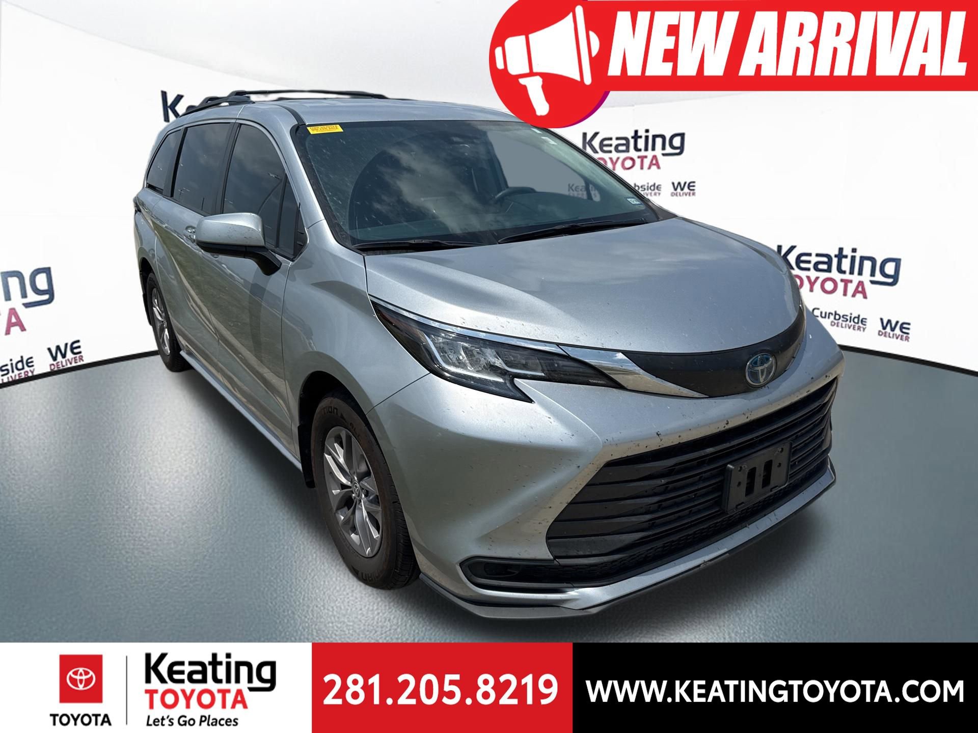 Certified 2023 Toyota Sienna LE FWD image 1