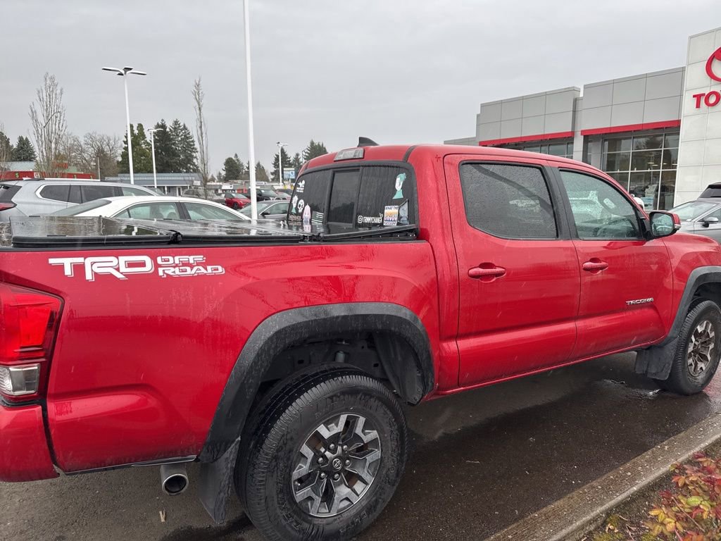 Certified 2016 Toyota Tacoma SR5 image 4