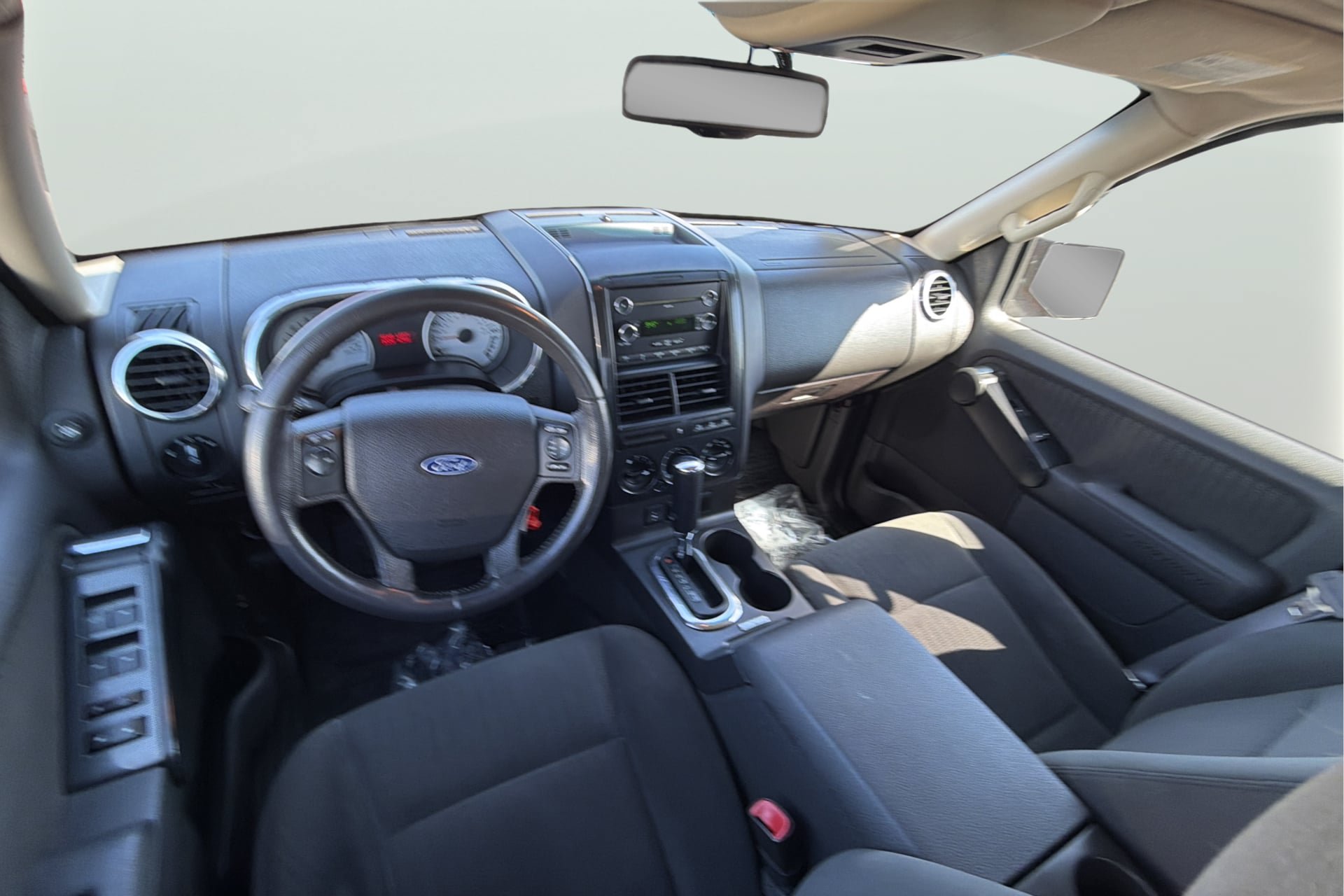 Used 2010 Ford Explorer Sport Trac XLT AWD/4WD image 15