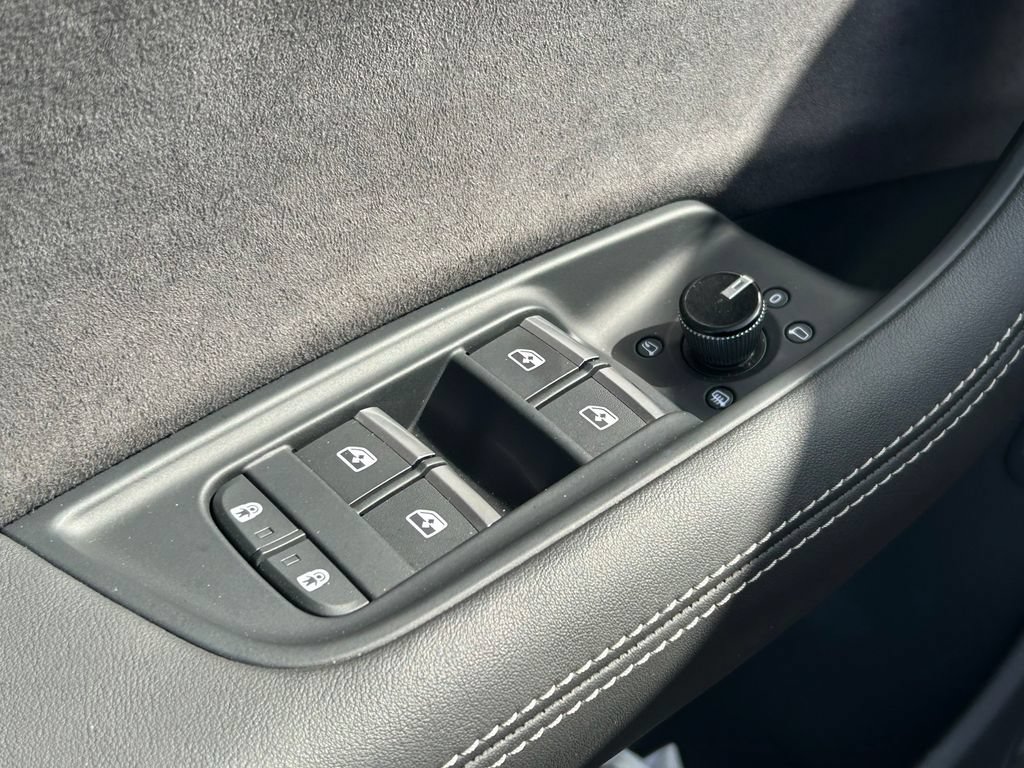 Used 2024 Audi SQ8 Premium Plus AWD/4WD image 24