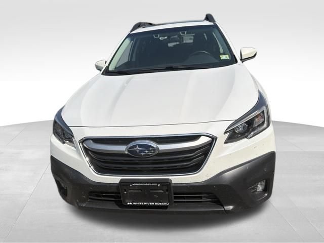 Used 2022 Subaru Outback Premium AWD/4WD image 3