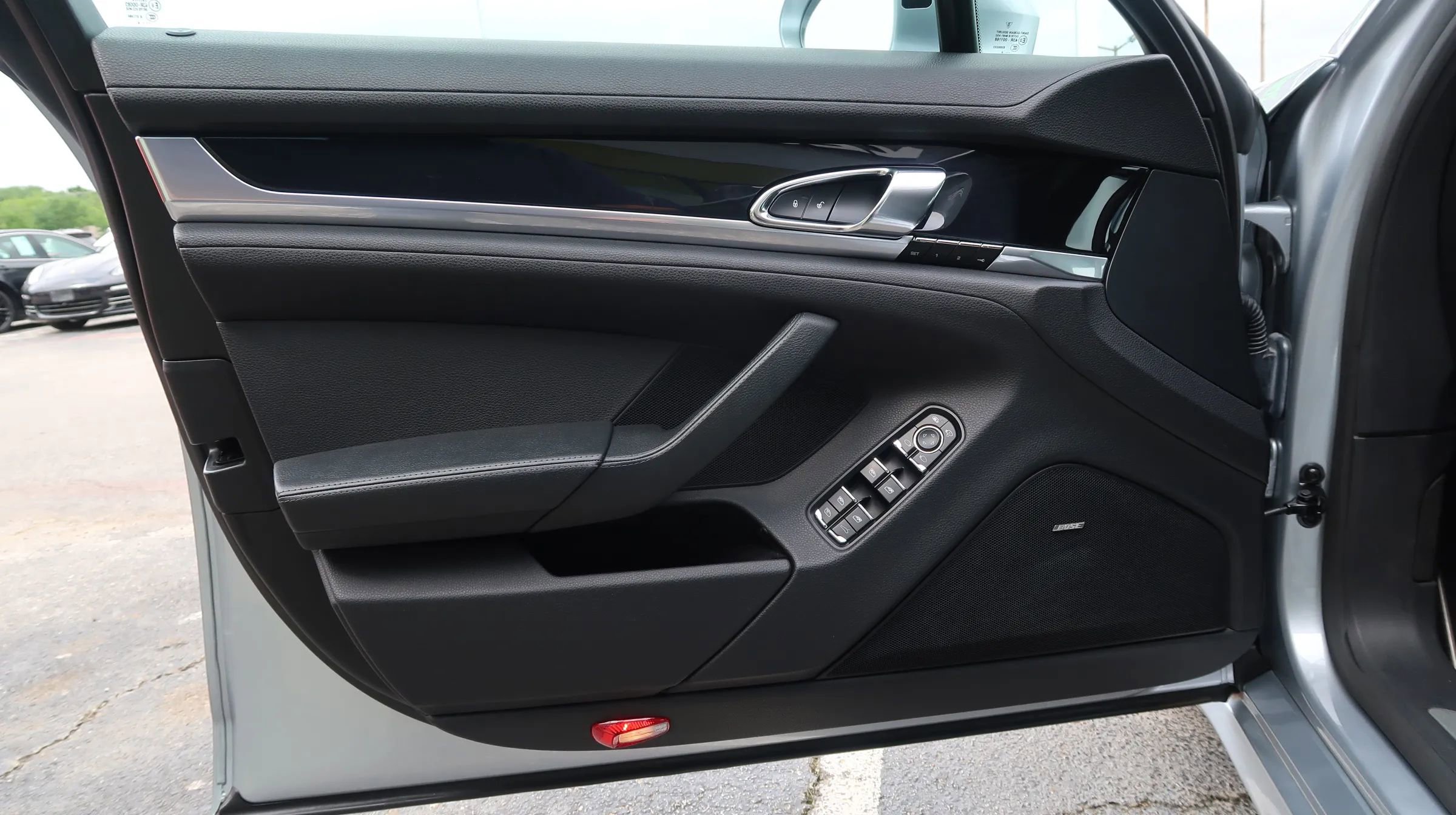 Used 2015 Porsche Panamera S image 52