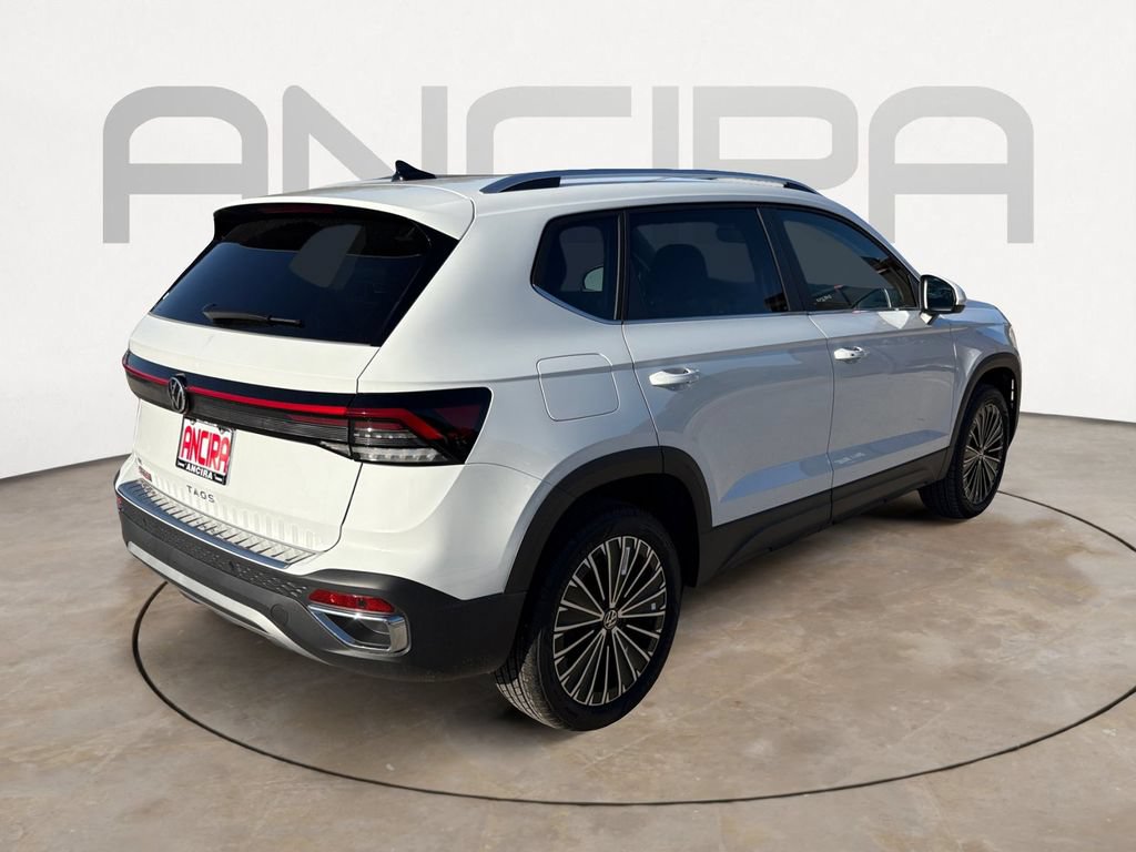 Used 2026 Volkswagen Taos SE FWD image 8