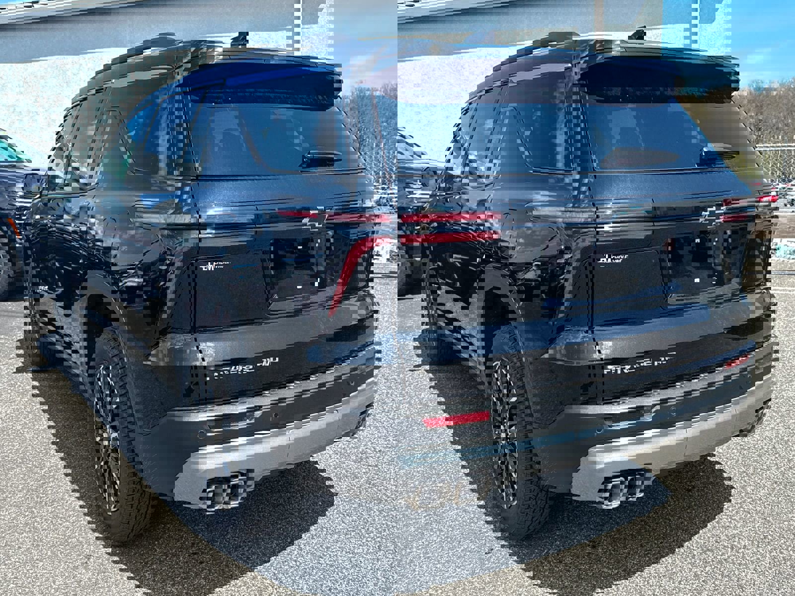 New 2026 Chevrolet Traverse LT w/ Sun and Wheel Package AWD/4WD image 5