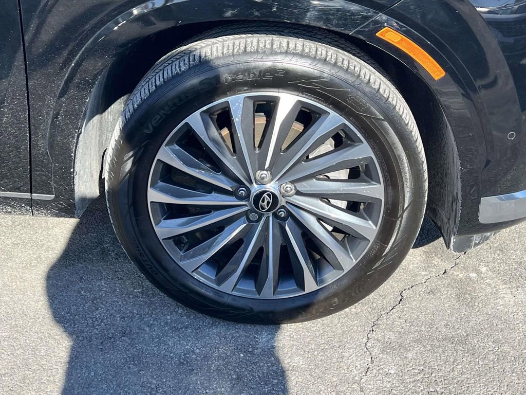 Used 2024 Hyundai Palisade Calligraphy image 8