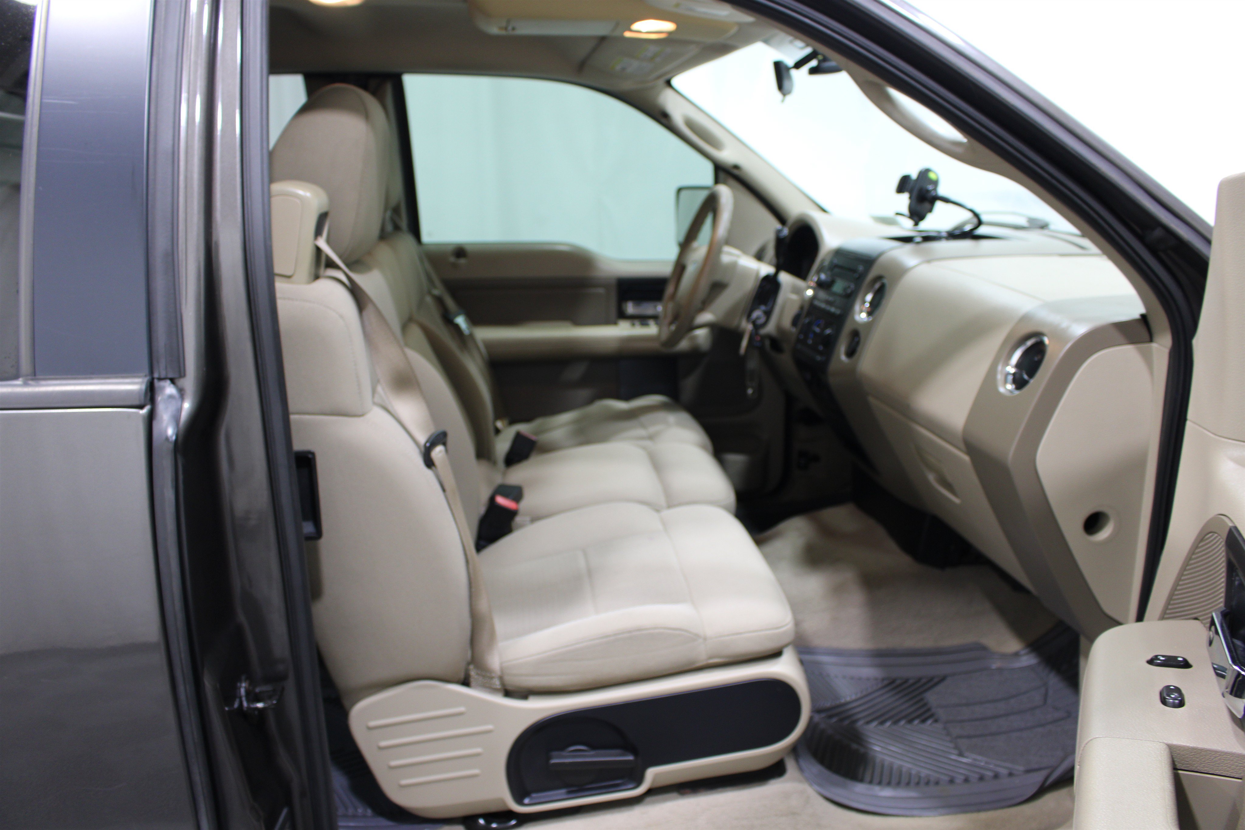 Used 2006 Ford F150 XLT AWD/4WD image 18