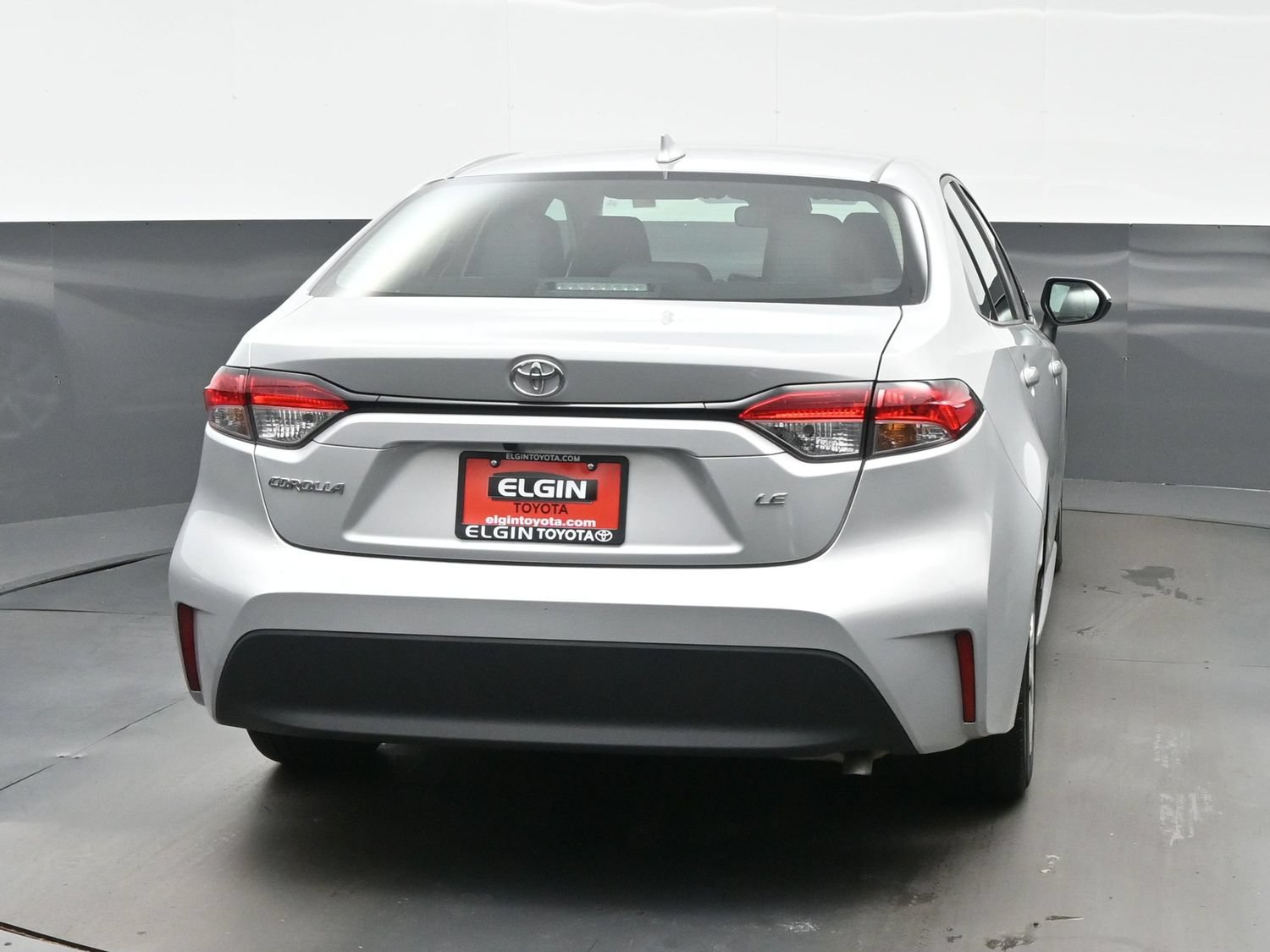 Used 2024 Toyota Corolla LE FWD image 5
