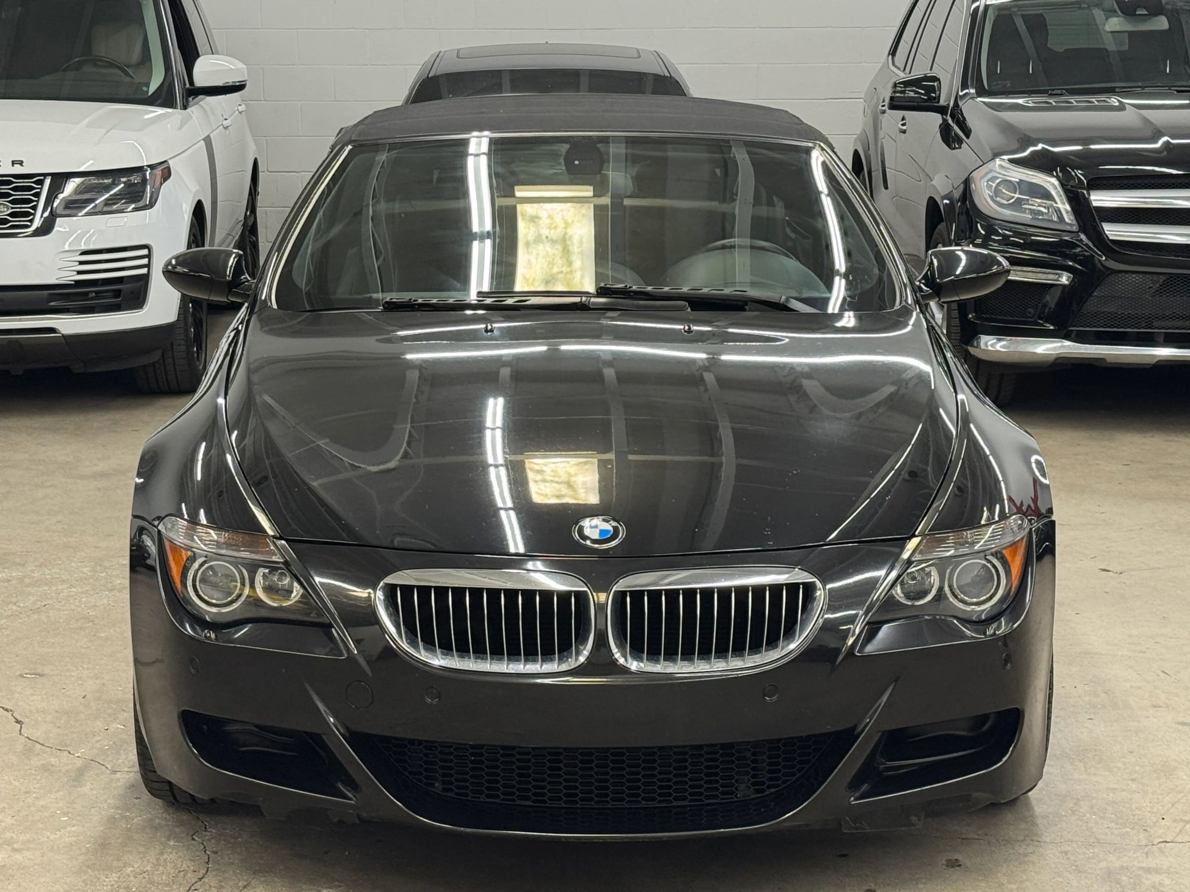Used 2007 BMW M6 Convertible RWD image 2