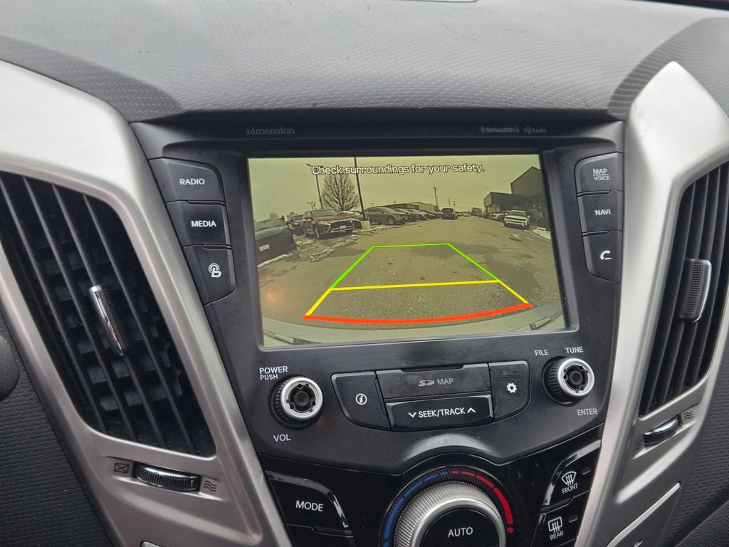 Used 2016 Hyundai Veloster Base w/ Option Group 03 image 30